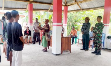 Sinergi-Menjaga-Kamtibmas,-Bhabinkamtibmas-Maumutin-bersama-Danpos-Satgas-Pamtas-RI-RDTL-Sukses-Mediasi-Kasus-Tawuran-Antar-Pemuda