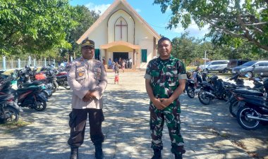 Polres-Belu-dan-Jajaran-Rutin-Turun-ke-Gereja-Jamin-Keamanan-dan-Kenyamanan-Ibadah-Minggu