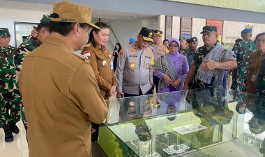 Didampingi-Kapolres-Belu,-Pangkogabwilhan-ll-dan-Kapolda-NTT-Tinjau-Aktivitas-di-Pos-Lintas-Batas-Negara-Motaain