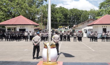 Jamin-Situasi-Kondusif-di-Hari-H-Pelantikan-Presiden-dan-Wakil-Presiden-RI-2024-2029,-Polres-Belu-dan-Brimob-Tingkatkan-Pengamanan-Mako-dan-Patroli