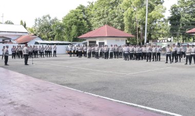 Wujudkan-Situasi-Kondusif-Jelang-Pergantian-Tahun,-Personel-Gabungan-Ops-Lilin-dan-OMP-Polres-Belu-Turun-Penuh-Sisir-Perkotaan-Hingga-Kantor-Penyelenggara-Pemilu