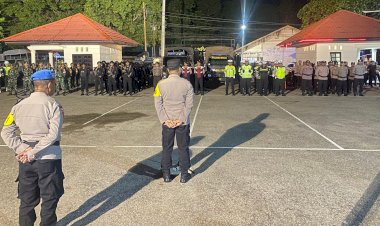 Turun-dengan-Kekuatan-Penuh,-Polres-Belu-bersama-TNI-dan-Brimob-Siap-Amankan-Malam-Penghujung-Tahun-2024-di-Tapal-Batas