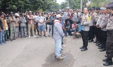 Aksi-Damai-Berujung-Audiens,-Simak-Pernyataan-Kapolres-Belu,-AKBP-Benny-Miniani-Arief-Atas-Tuntutan-dari-Aliansi-Keluarga-Besar-VHG-Menuntut-Keadilan