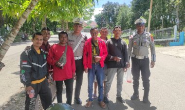 Indahnya-Kebersamaan-di-Bulan-Ramadhan-1446-H,-Polres-Belu-Kembali-Bagi-bagi-Takjil-Gratis-ke-Masyarakat-Jelang-Berbuka-Puasa