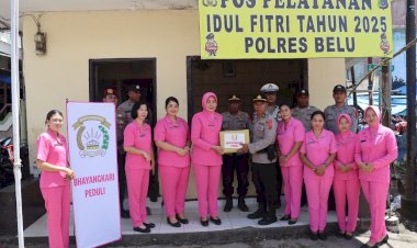 Kunjungi-Tiga-Pos-Pengamanan-Lebaran,-Ketua-Bhayangkari-Cabang-Belu-beri-Bingkisan-untuk-Personel-Ops-Ketupat-2025
