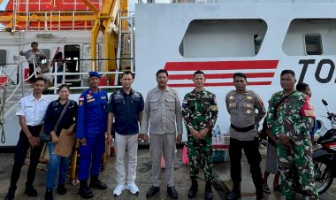 Operasi-Ketupat-2025,-Polres-Belu-bersama-Lintas-Instansi-Amankan-Arus-Balik-Lebaran-di-Pelabuhan-Atapupu