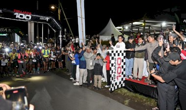 Kapolda-NTB-Lepas-Peserta-Rinjani-100-Kategori-36-KM-dari-Sembalun-- 