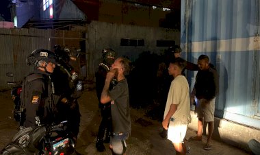 Patroli-Akhir-Pekan,-Tim-Perintis-Samapta-Polres-Belu-Sisir-Sejumlah-Titik-Cegah-Segala-Bentuk-Gangguan-Kamtibmas