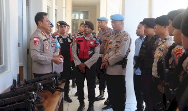 Cegah-Penyalahgunaan,-Kapolres-Belu-Gelar-Pengecekan-Senjata-Api-dan-Amunisi-Milik-Polres-dan-Polsek-Jajaran