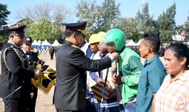 Apel-Kebangsaan-Polda-NTT:-Ojol-dan-Buruh-Kompak-Jaga-Persatuan,-Tolak-Intoleransi-dan-Radikalisme