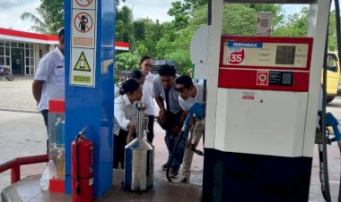 Cegah-Praktik-Kecurangan,-Polres-Belu-Awasi-Takaran-dan-Kualitas-BBM-Bersubsidi-di-SPBU-Kota-Atambua