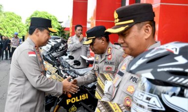 Komisi-III-DPR-RI-Apresiasi-Kinerja-Kapolda-NTT:-Perkuat-Layanan-hingga-Pelosok-dengan-20-Motor-Bhabinkamtibmas