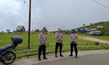Tiga-Hari-Lakukan-Pengamanan,-Polsek-Lamaknen-Selipkan-Pesan-kamtibmas-Kepada-Ratusan-Pengujung-Wisata-Fulan-Fehan