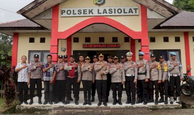 Kunjungan-Kerja-Perdana-di-Awal-Tahun-2026,-Kapolres-Belu-Pesan-Anggota-Polsek-Lasiolat-Jaga-Kekompakan-dan-Jadilah-Polisi-yang-Dicintai-Masyarakat