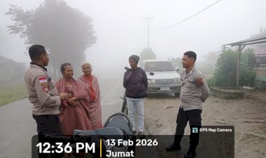 Curah-Hujan-Meningkat,-Personel-Pos-Laktutus-Polres-Belu-Imbau-Warga-Waspada-Banjir-dan-Tanah-Longsor