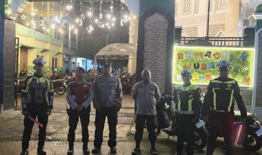 Hari-ke-3-Puasa-Ramadan-1447-H,-Personel-Gabungan-Polres-Belu-Kembali-Amankan-Sholat-Tarawih-di-Tiga-Mesjid-Besar-Kota-Atambua