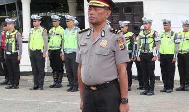 Jelang-Purna-Tugas,-Kepala-Seksi-Hukum-Polres-Belu-Dapat-Hadiah-Istimewa-dari-Polri-Berupa-Kenaikan-Pangkat-Pengabdian