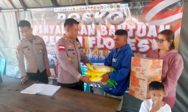 Buka-Posko-Penyaluran-Bantuan,-Kapolres-Belu-Ajak-Anggota-dan-Masyarakat-Bergandengan-Tangan-Bantu-Korban-Bencana-Flores