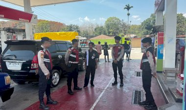 Turjawali-Samapta-Polres-Belu-Gelar-Patroli-Dialogis-ke-SPBU,-Pastikan-Distribusi-BBM-Aman-dan-Kondusif