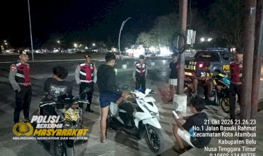 Hadirkan-Rasa-Aman-untuk-Masyarakat-di-Malam-Hari,-Tim-Turjawali-Samapta-Polres-Belu-Intensifkan-Patroli-di-Titik-titik-ini