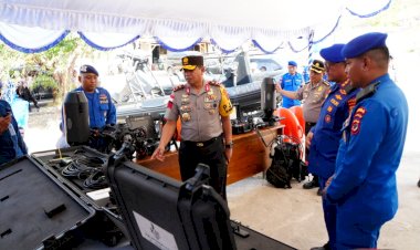 Kapolda-NTT-Irjen-Pol.-Reza-Arief-Dewanto-Tekankan-Polairud-Harus-Jadi-Garda-Terdepan-Jaga-Laut,-Lindungi-Wisatawan,-dan-Berantas-Penyelundupan