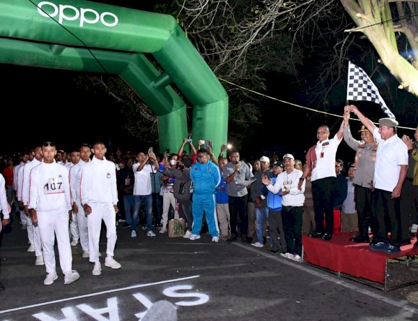 Meriahkan HUT RI ke-80, Kapolda NTT dan Forkopimda Belu Lepas Peserta Gerak Jalan 45 KM di Perbatasan RI RDTL