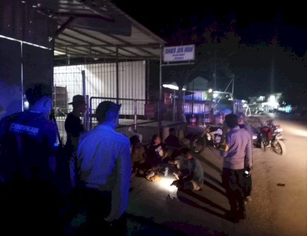 Patroli Hingga Dini Hari, Patroli Gabungan Polres Belu Bubarkan Balap Liar dan Remaja yang Nongkrong di Jalan