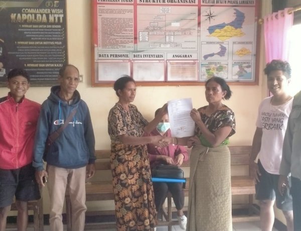 Kasus Penganiayaan Berujung Damai, Bhabinkamtibmas Polres Belu Imbau Dua Warga Kewar ini Hidup Rukun dalam Keluarga