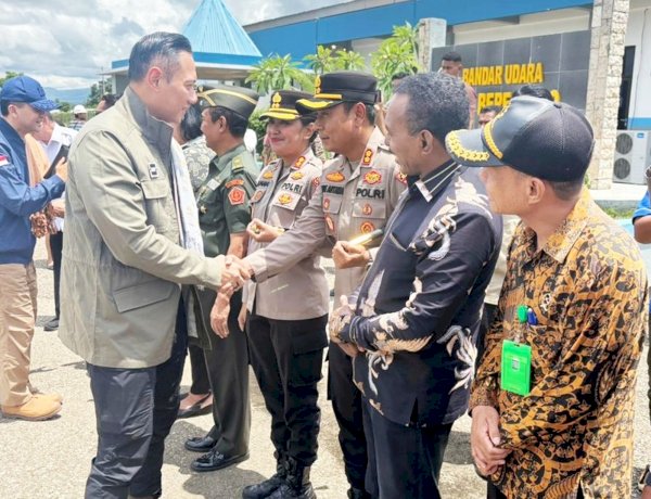 Ada Menteri AHY, Kapolres Belu Sambut Hangat Kedatangan Tiga Menteri Kabinet Merah Putih di Bandara A.A Bere Tallo