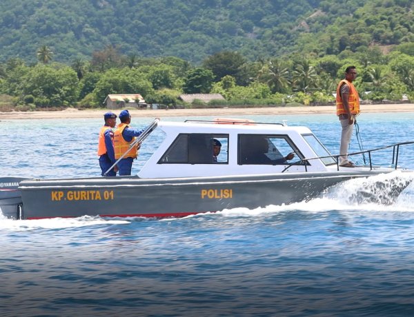Pantau Lalu Lintas Pelayaran Jelang Nataru, Tim Gabungan Polres Belu Gelar Patroli Perairan di Wilayah Tapal Batas