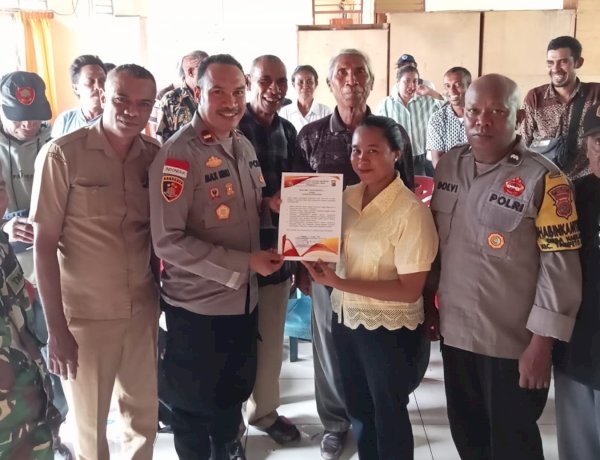 Gelar Sosialisasi dan Sebarkan Maklumat Kapolres Belu, Kapolsek Tasbar Ajak Warga Tukuneno Bersama Polri Perangi Segala Bentuk Perjudian