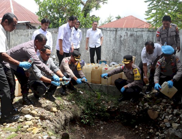 Jelang Perayaan Nyepi dan Idul Fitri, Polres Belu Gelar Acara Pemusnahan Ribuan Liter Minuman Keras Hasil Kegiatan Rutin yang Ditingkatkan