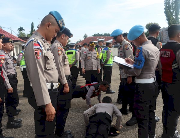 Uji Disiplin Anggota, Wakapolres Belu bersama Propam kembali Cek Sikap Tampang dan Surat-surat