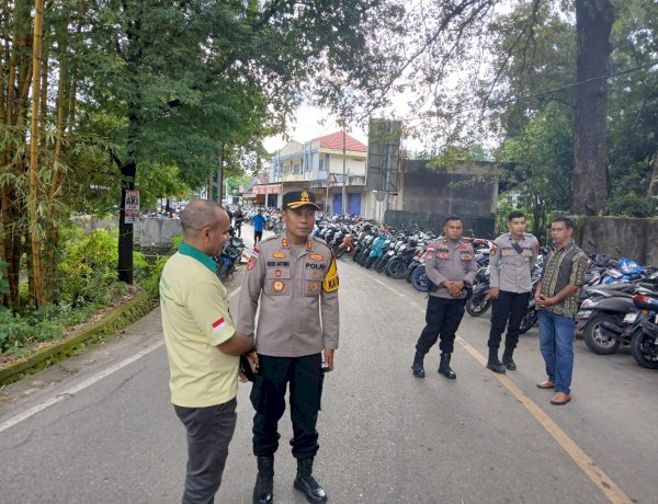 Terjun Langsung Pantau Pengamanan Ops Semana Santa 2026, Kapolres Belu:Jalan Salib dan Ibadah Jumat Agung Berjalan Aman, Lancar dan Kondusif
