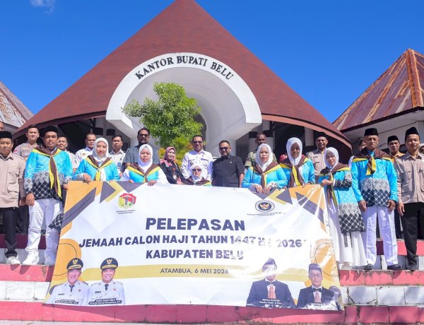 Wakili Kapolres Belu, Kasat Lantas Lepas 12 Calon Jamaah Haji Asal Kabupaten Belu