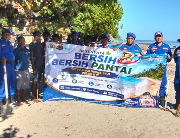 Setelah Sat Samapta, Giliran Sat Polairud Polres Belu Bereskan Sampah di Kawasan Wisata Dukung Gerakan Indonesia ASRI