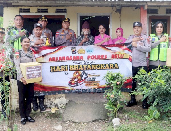 Anjangsana di Hari Bhayangkara ke 80, Kapolres Belu dan Ketua Bhayangkari Kunjungi Purnawirawan Polri dan Anggota Sakit Menahun