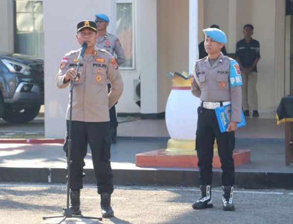 Apel Jam Pimpinan, Kapolres Belu:Bekerja Harus Profesional dan Konsisten, Semangat Tidak Boleh Kendor dalam Melayani Masyarakat