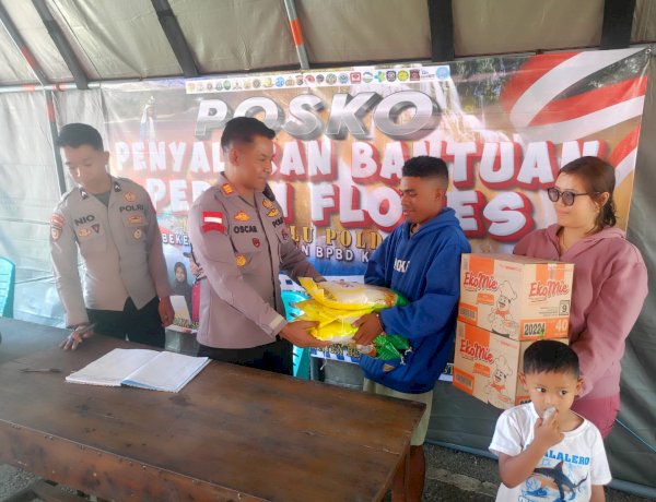 Buka Posko Penyaluran Bantuan, Kapolres Belu Ajak Anggota dan Masyarakat Bergandengan Tangan Bantu Korban Bencana Flores