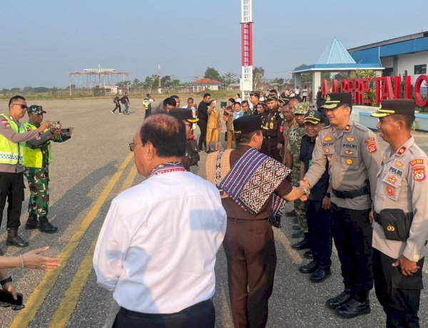 Wakili Kapolres Belu, Wakapolres Sambut Kedatangan Kepala Kejaksaan Tinggi NTT di Tapal Batas