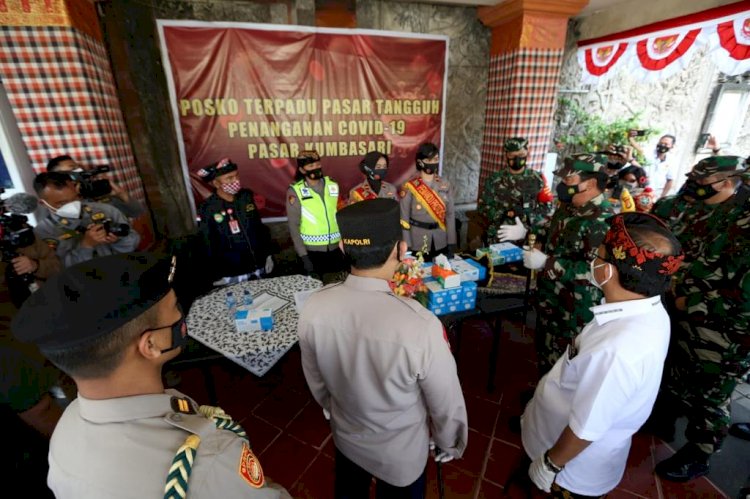 Cek Penegakan Prokes, Panglima TNI Dan Kapolri Kelilingi Dua Pasar Di Bali