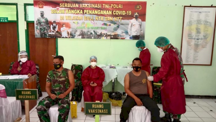 Dukung Penanganan Covid-19,  Personil Polres Belu Ambil Bagian Kegiatan Serbuan Vaksinasi TNI-POLRI