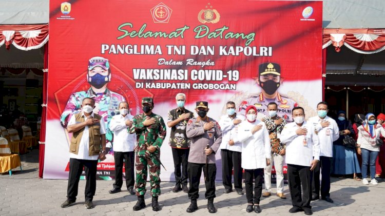 Panglima TNI, Kapolri dan Kepala BNPB Cek Pelaksanaan Vaksinasi Di Grobogan