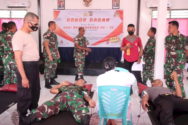 Soliditas untuk Kemanusiaan, Polres Belu Bersama TNI dan Brimob Kompak Donor Darah Sambut Hari Bhayangkara ke 76