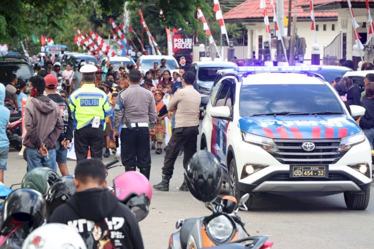 Terbagi dalam Dua Rute, Parade Kebangsaan yang Menyedot Perhatian Ribuan Warga di Jaga Ketat Personel Polres Belu