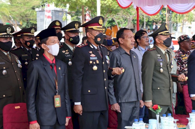 Kapolres Belu Bersama Pejabat Utama Hadiri Upacara Peringatan HUT ke 77 Tentara Nasional Indonesia