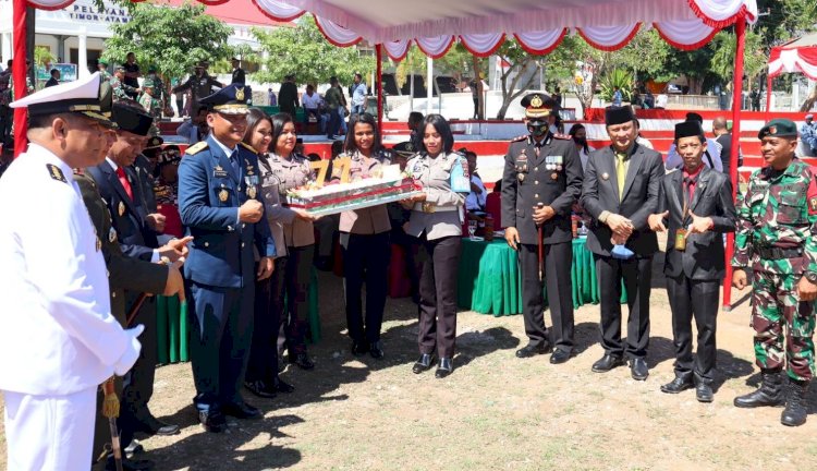 Jaga Sinergitas dan Kekompakkan TNI Polri di Tapal Batas, Polres Belu Beri Kejutan Manis di Hari Jadi TNI ke 77