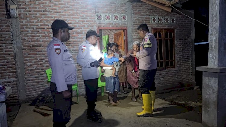 Tiga Rumah Terendam Banjir , Polsek Lamaknen Turun Beri Bantuan dan Imbau Warga Waspada Banjir Susulan