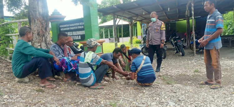 Waspadai Banjir dan Longsor, Pesan Bhabinkamtibmas Halimodok kepada Warga Dusun Luan Bere
