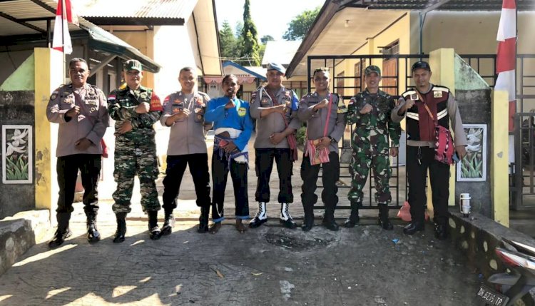 Ribuan Umat Terima Sakramen Krisma, Polres Belu Bersama TNI Bersinergi Lakukan Pengamanan di Paroki Roh Kudus Halilulik